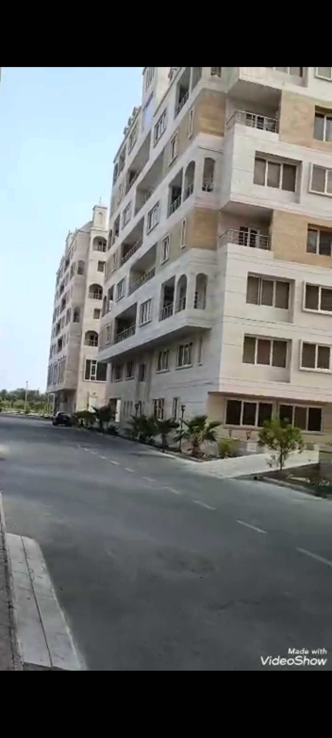 فروش یا تنهاتر آپارتمان در جزیره کیش با خودرو یا آپارتمان در شیراز